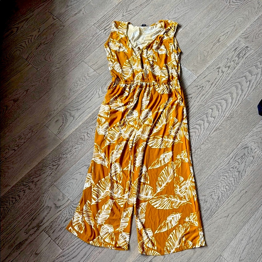 Yellow and White Floral Jumpsuit with Wide-Leg Design